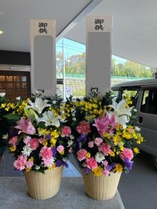 葬儀　スタンド花　一対｜「花鶴」　（愛知県刈谷市の花キューピット加盟店 花屋）のブログ